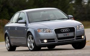 Audi A4 2.0T Sedan 2004 года (ZA)